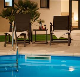 6 bedroom villa with heated pool near Omis, sleeps 12